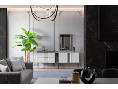 БИФЕ КАРЛА СО ОГЛЕДАЛО